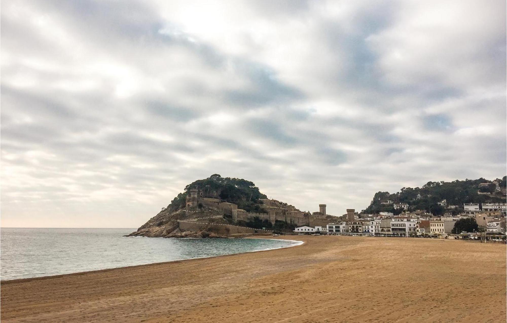 Amazing Apartment In Tossa De Mar With Wifi Esterno foto